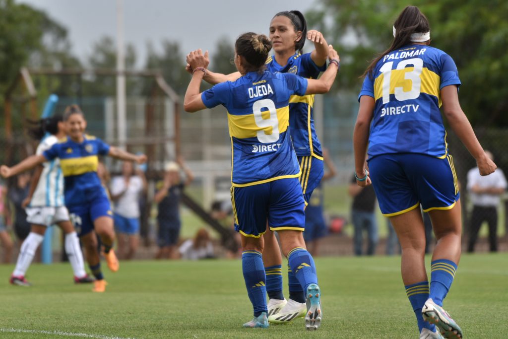 Las Gladiadoras de Boca vencieron 2-0 a Racing y siguen punteras en el torneo femenino
