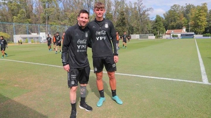 Nico Paz, joya argentina, gol para el triunfo del Real Madrid e hincha de Boca