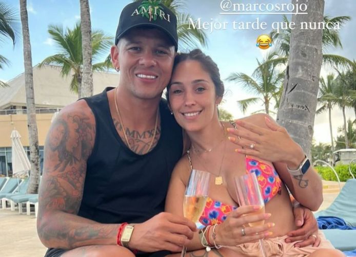 Marcos Rojo le propuso casamiento a su pareja y los hinchas de Boca lo llenaron de mensajes