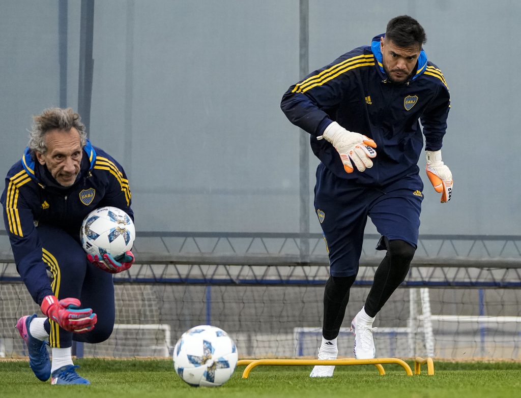 El cuerpo técnico de Martínez, el nuevo entrenador de arqueros y qué pasa con Gayoso en Boca