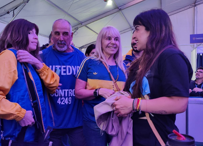 Claudia, Dalma y Gianinna, la presencia de Maradona en las elecciones de Boca