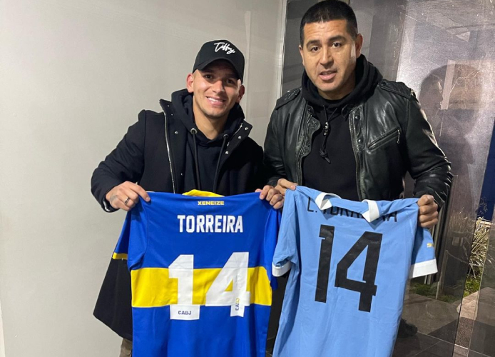 El uruguayo Lucas Torreira y su fanatismo: "Me muero por jugar en Boca, estoy mucho en contacto con Román".