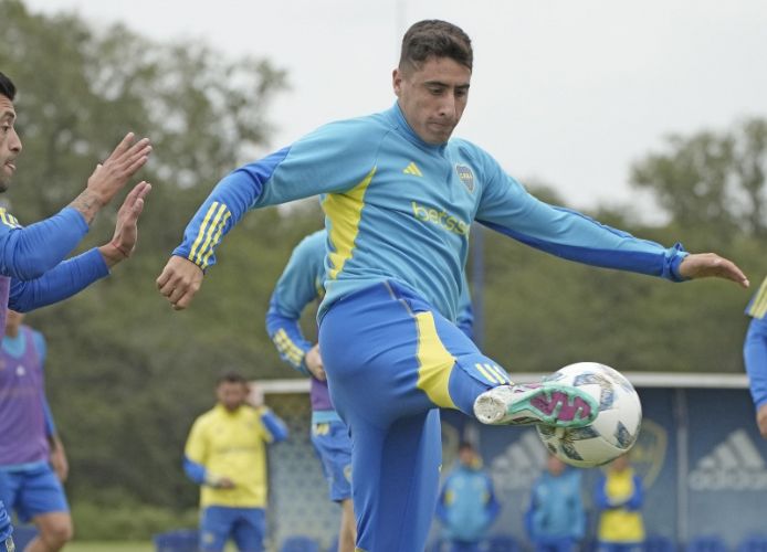 Los dos equipos que probó Martínez antes de la visita de Boca a Trinidense en la Sudamericana