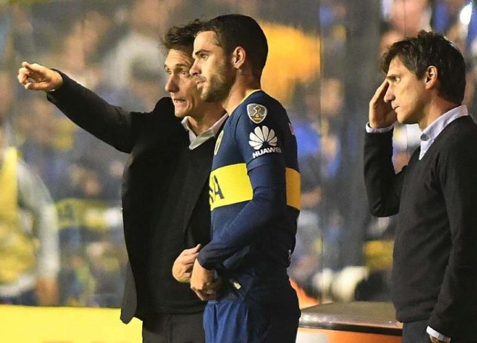 Guillermo y Gago pisan fuerte para reemplazar a Martínez