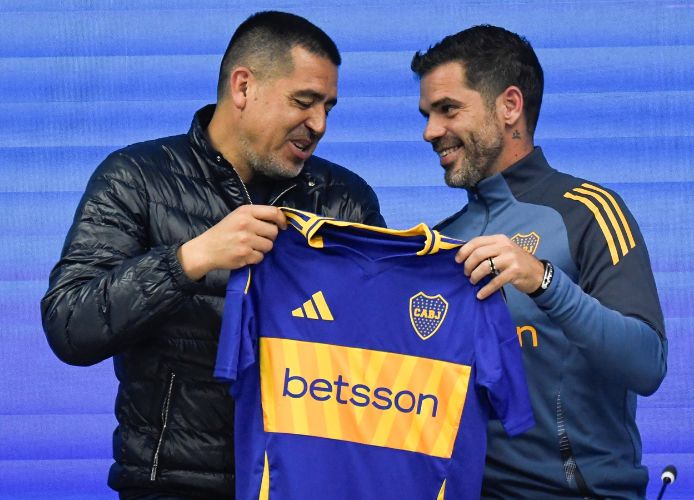 Riquelme lo echó: Gago dejó de ser el DT de Boca